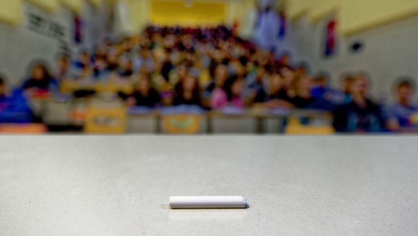 Κατ' εξαίρεση υπέρβαση της ανώτατης χρονικής διάρκειας φοίτησης